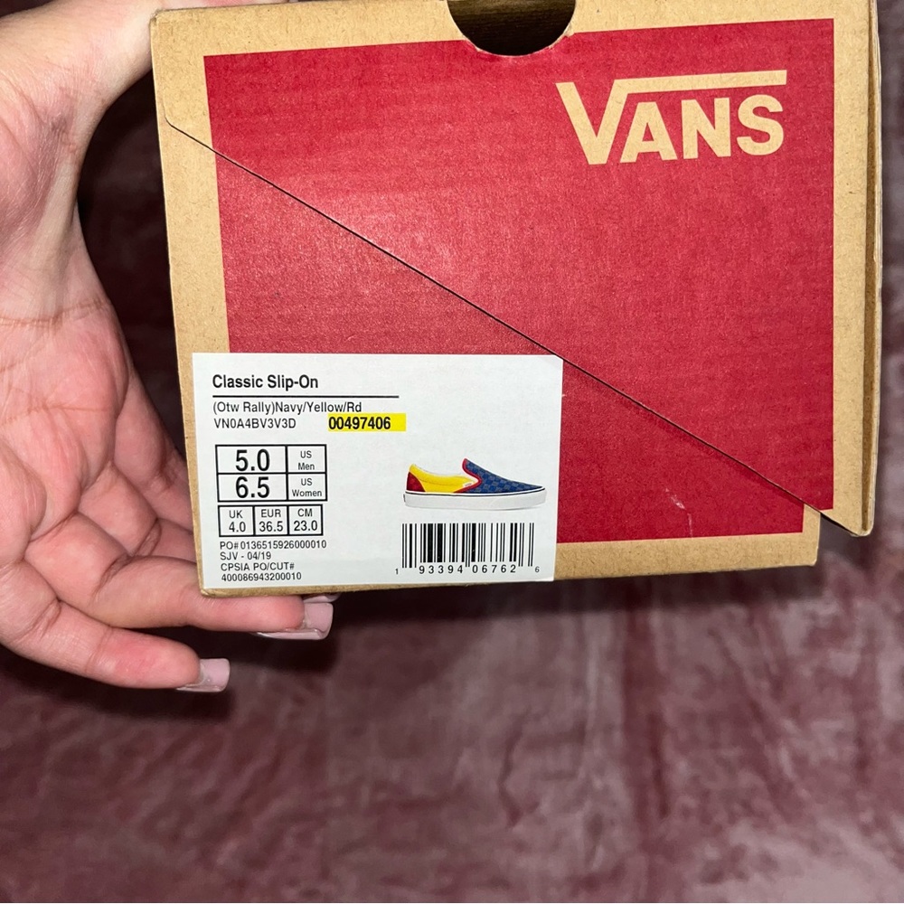 custom vans - Picture 2 of 4